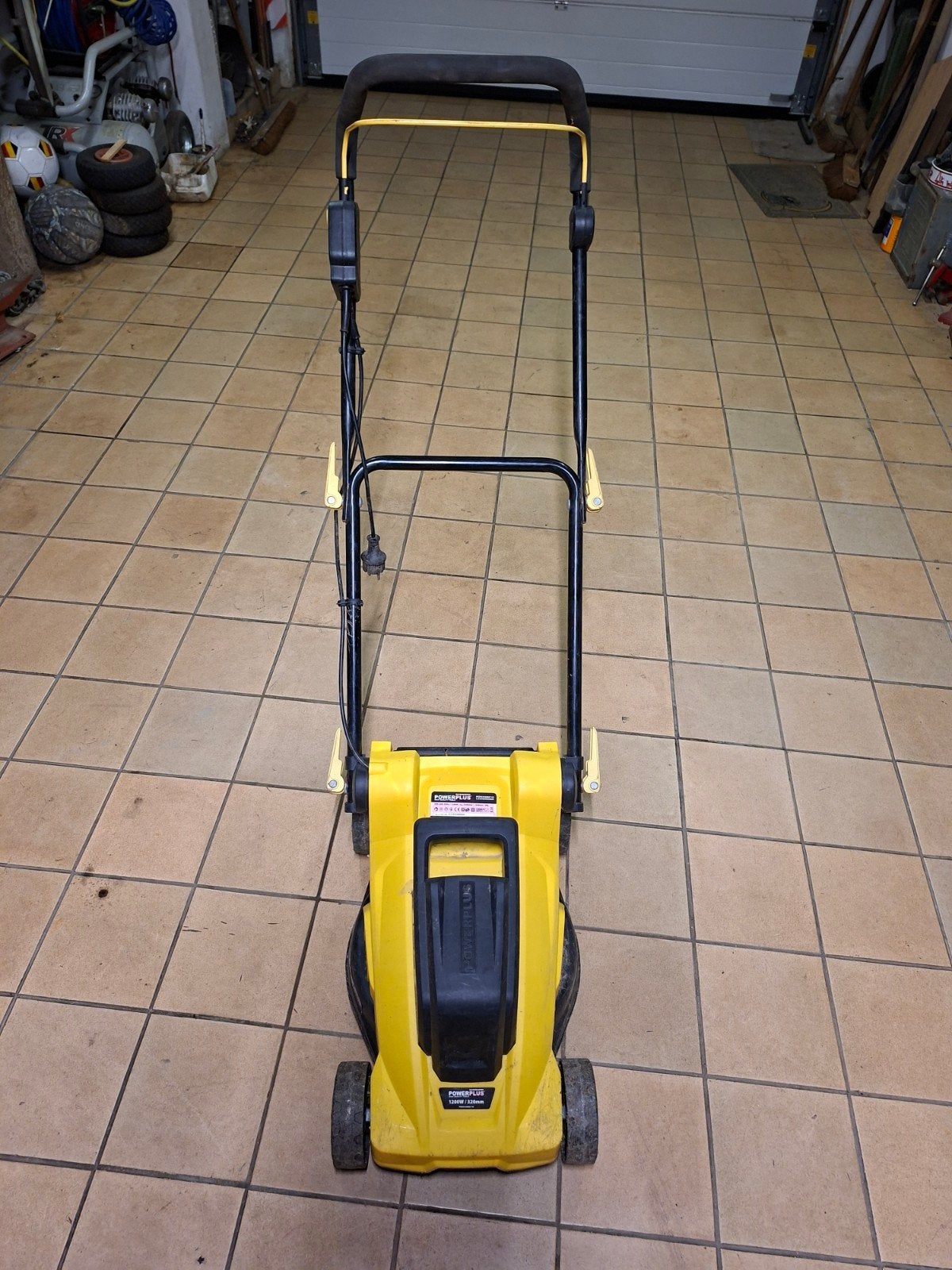 tondeuse électrique 320 mm power plus, Jardin & Terrasse, Tondeuses à gazon, 30 à 39 cm, Enlèvement, Utilisé, Powerplus