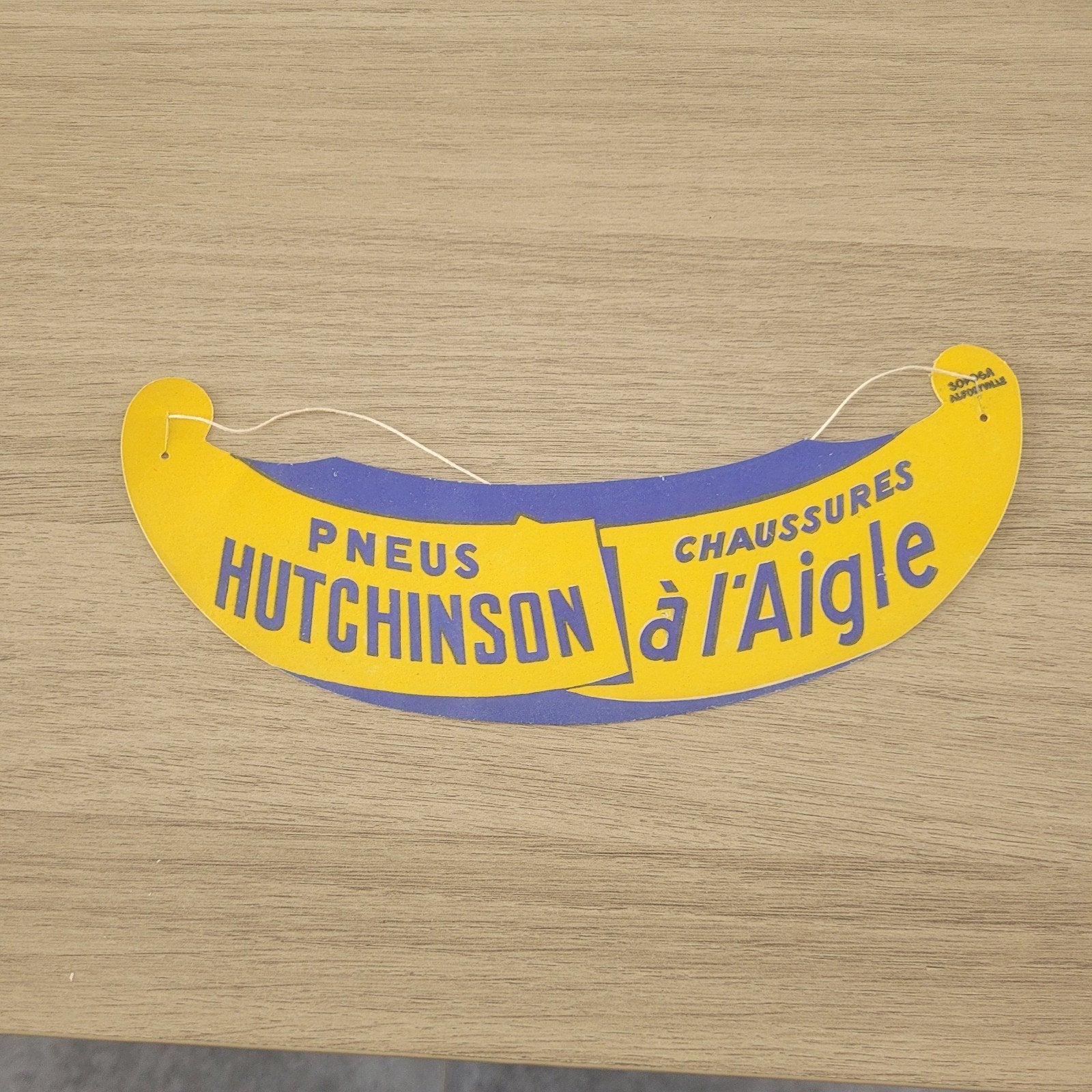 casquette carton pneu hutchinson, Enlèvement ou Envoi