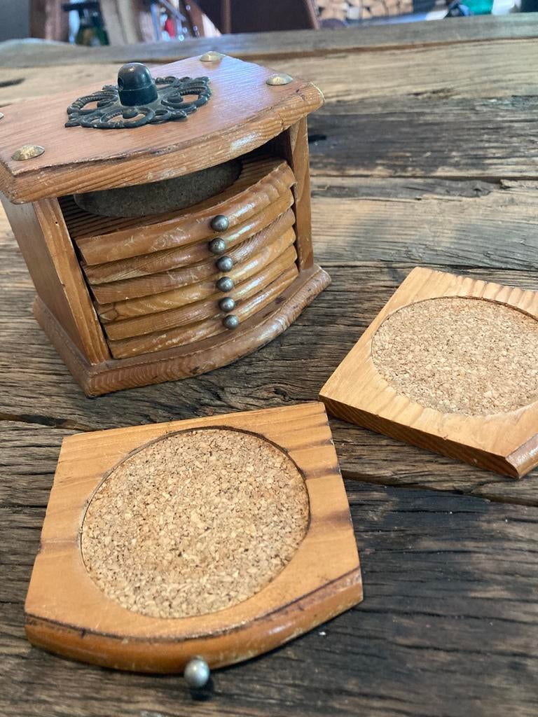 Sous-verres vintage en bois - sous-verres en liège, Enlèvement ou Envoi, Comme neuf