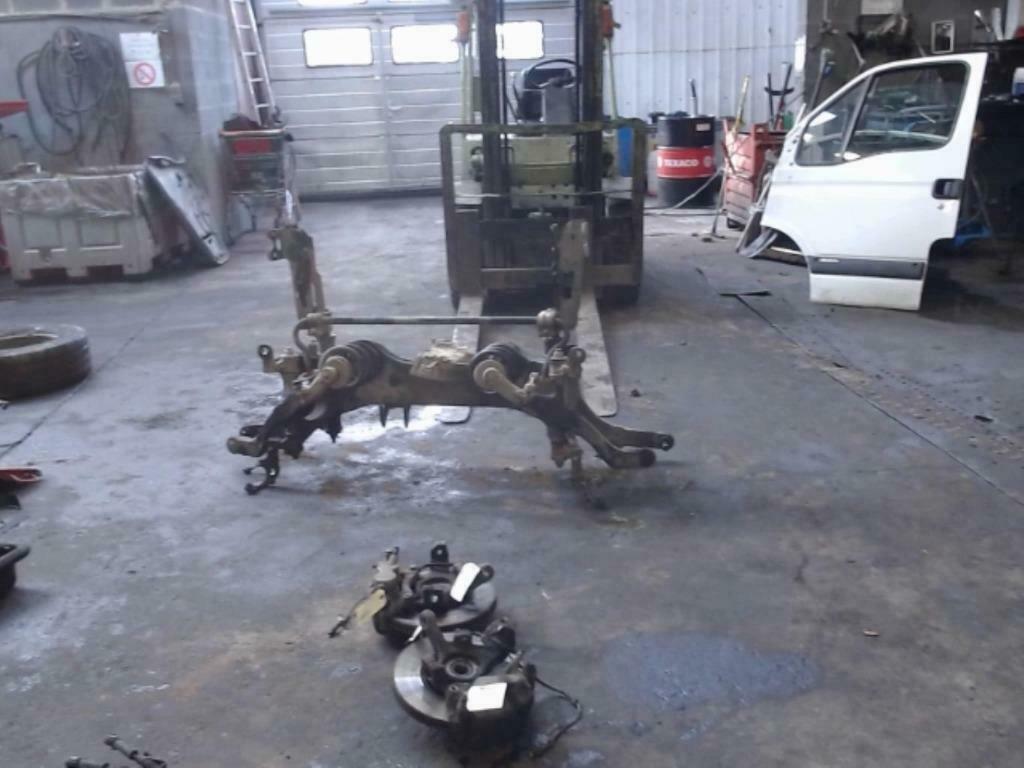 Berceau avant Renault Master II phase 3 2.5DCI 107kw, Ophalen of Verzenden, Gebruikt, Renault