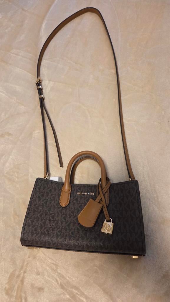 Sac à main Michael Kors, Bijoux, Sacs & Beauté, Enlèvement
