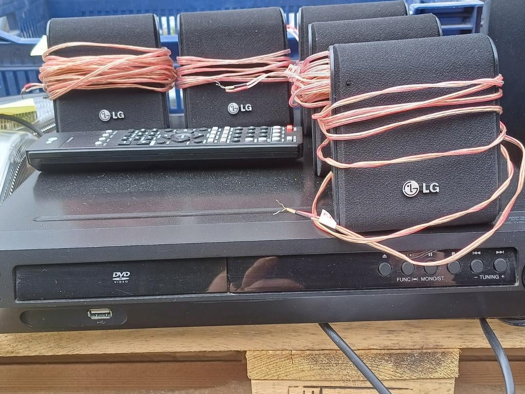 Dvd met surraund lg, TV, Hi-fi & Vidéo, Enlèvement ou Envoi, Comme neuf
