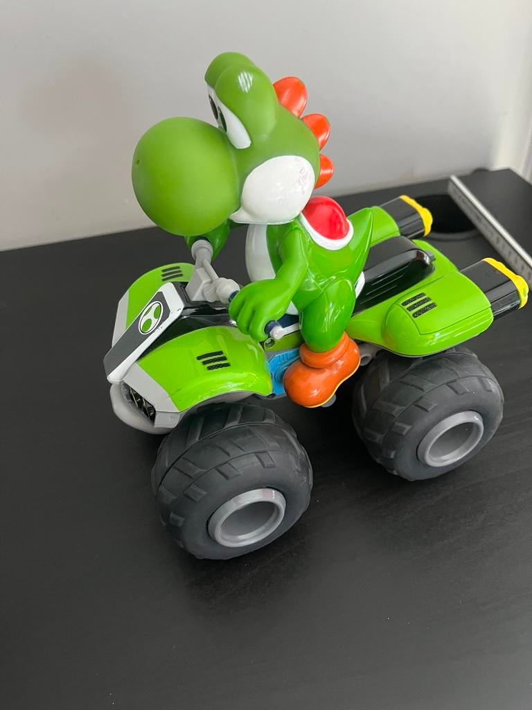 Carrera Mario Cart RC Yoshi 1/20, Enlèvement ou Envoi, Utilisé, Télécommande