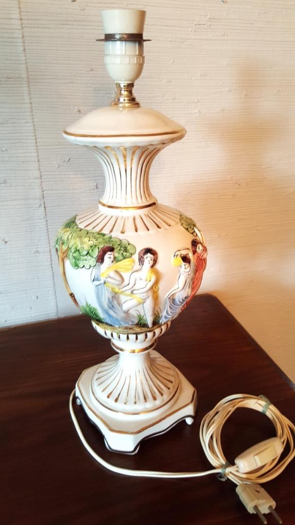 LAMPE CAPODIMONTE, Enlèvement