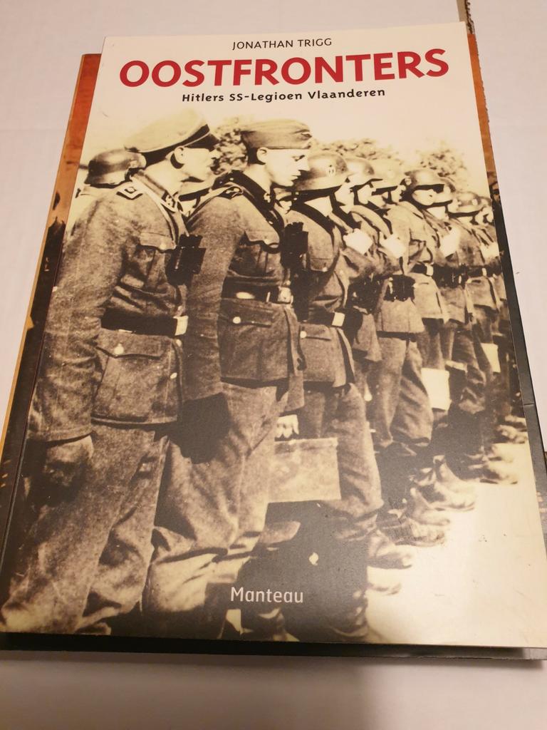 Jonathan Trigg - Oostfronters.  OOSTFRONT VLAMINGEN WW2 WO2, Ophalen of Verzenden, Zo goed als nieuw, Jonathan Trigg