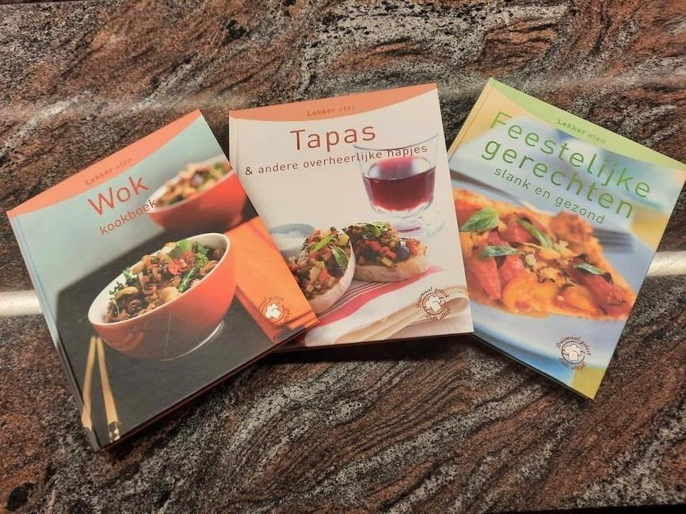 3 nieuwe kookboeken,Wok,Tapas, Feestelijke gerechten, Ophalen of Verzenden, Nieuw