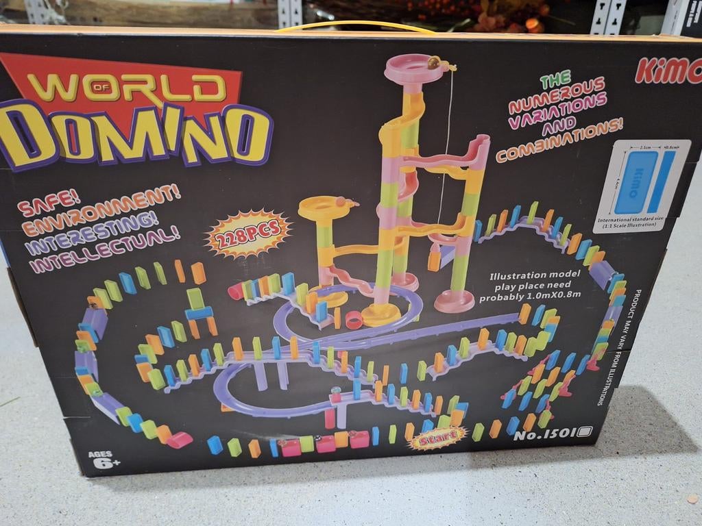 Domino spel, Enlèvement