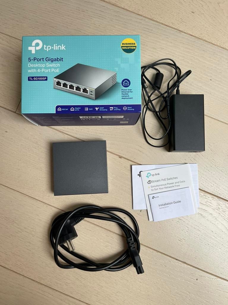 tp-link Swhich / hub, Enlèvement ou Envoi, Comme neuf