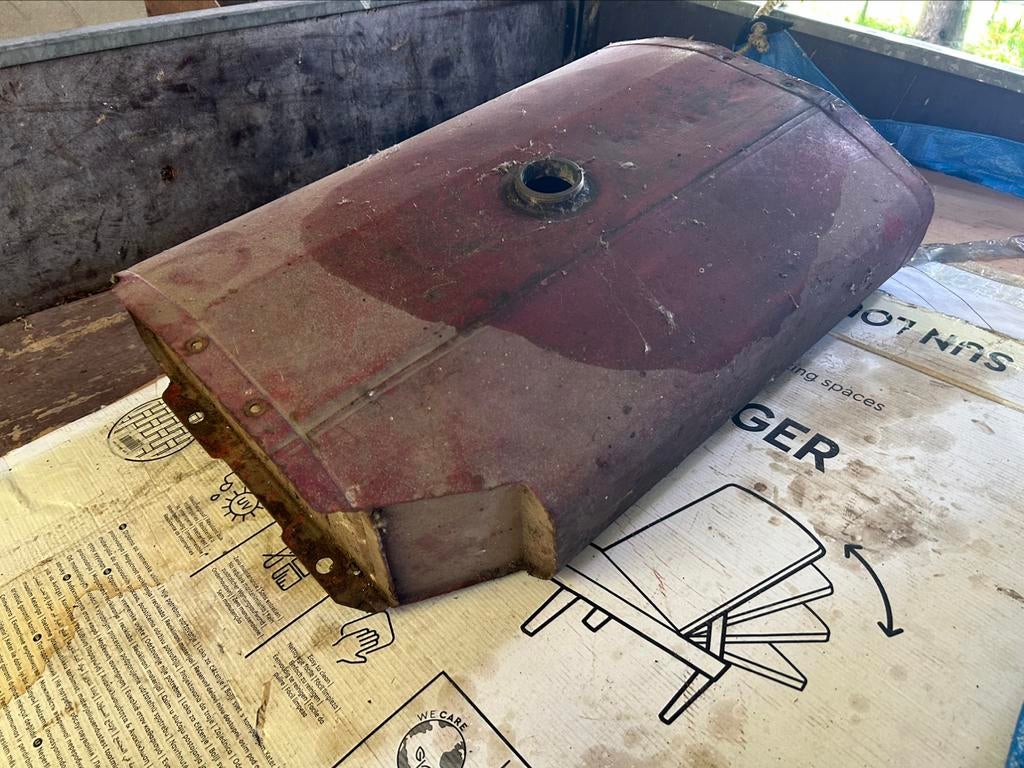 Réservoir tracteur MF (ptit Gris), Ophalen, Gebruikt, Oldtimer onderdelen