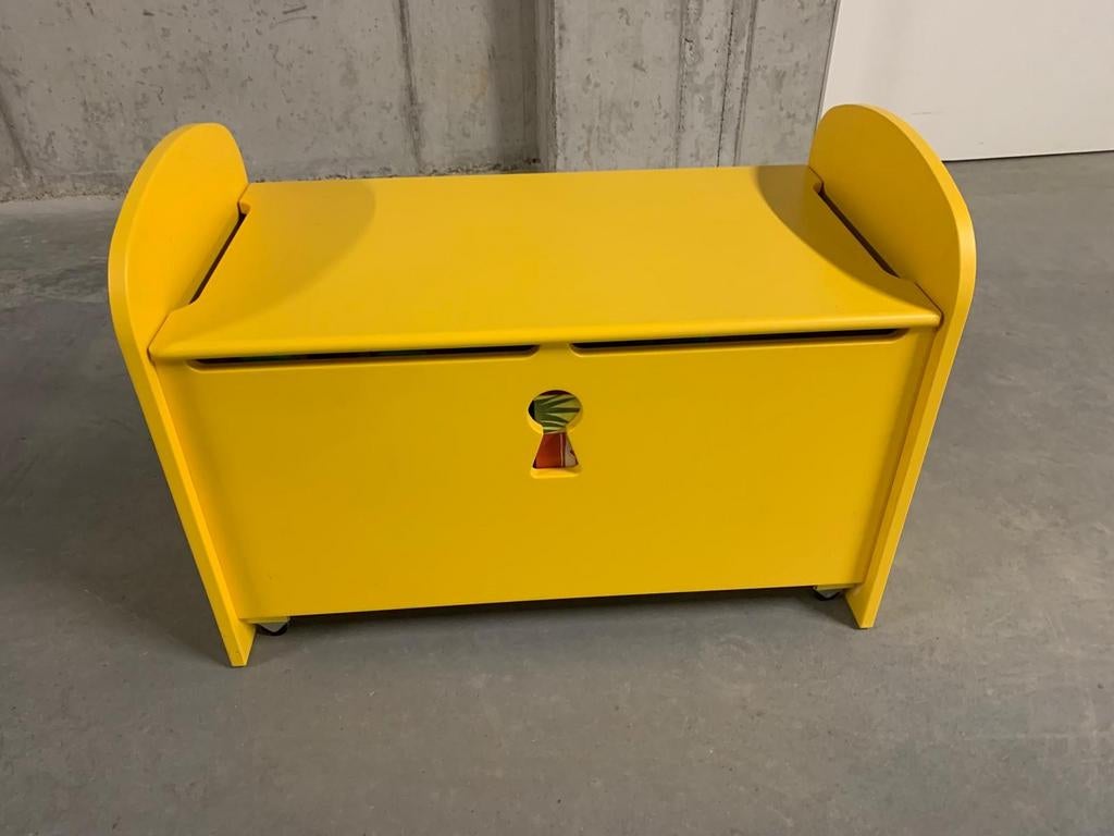 IKEA Trogen speelgoedkoffer op wieltjes, Ophalen