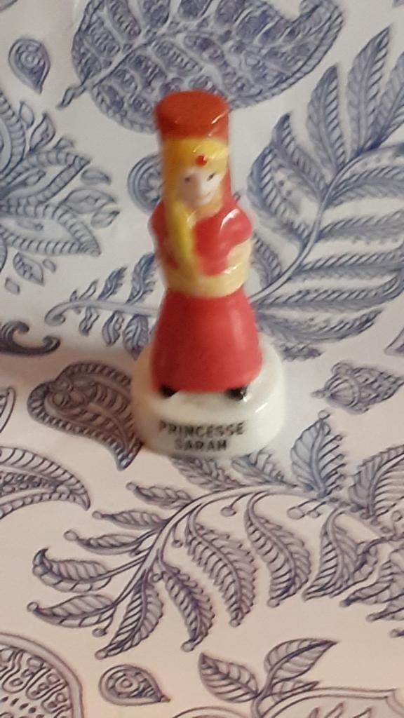 feve en porcelaine  princesse sarah banette, Ophalen of Verzenden, Zo goed als nieuw, Overige typen