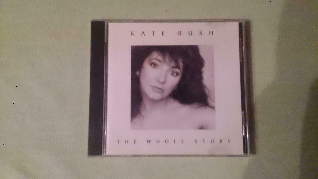 Kate bush - the whole story, Enlèvement ou Envoi