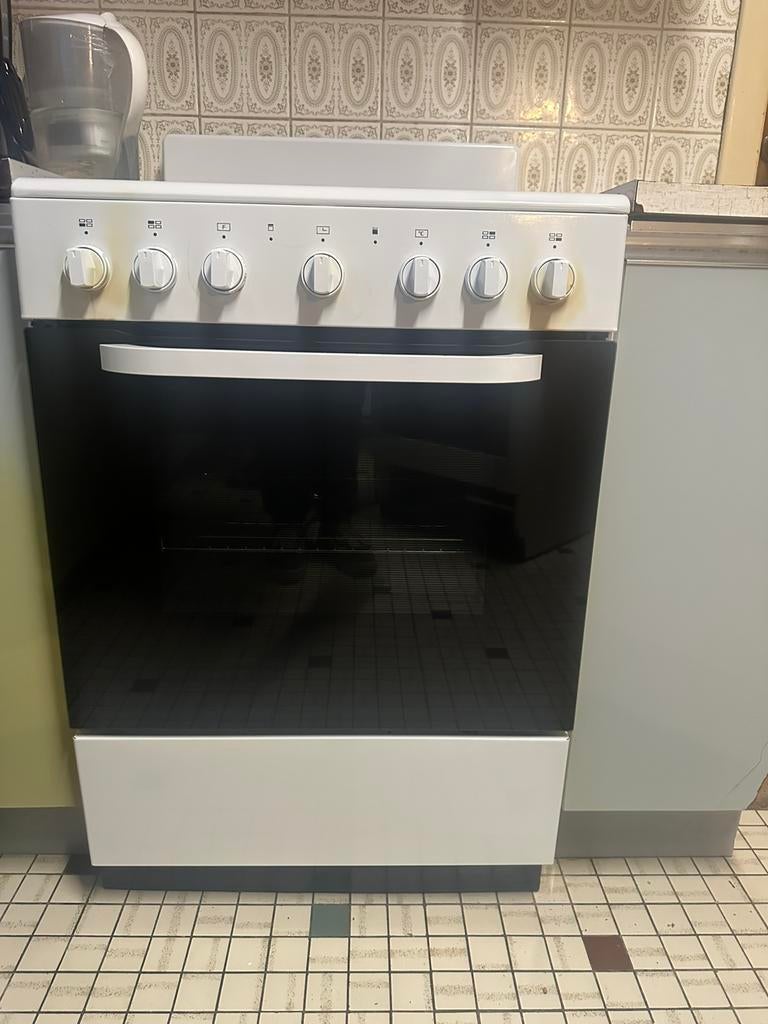Cuisinière Friac, Elektronische apparatuur, Fornuizen, Ophalen, Zo goed als nieuw, Elektrisch