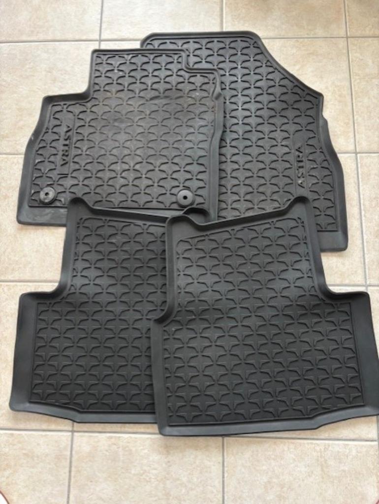 4 Tapis Caoutchouc Opel Astra  -> 2022, Enlèvement, Comme neuf