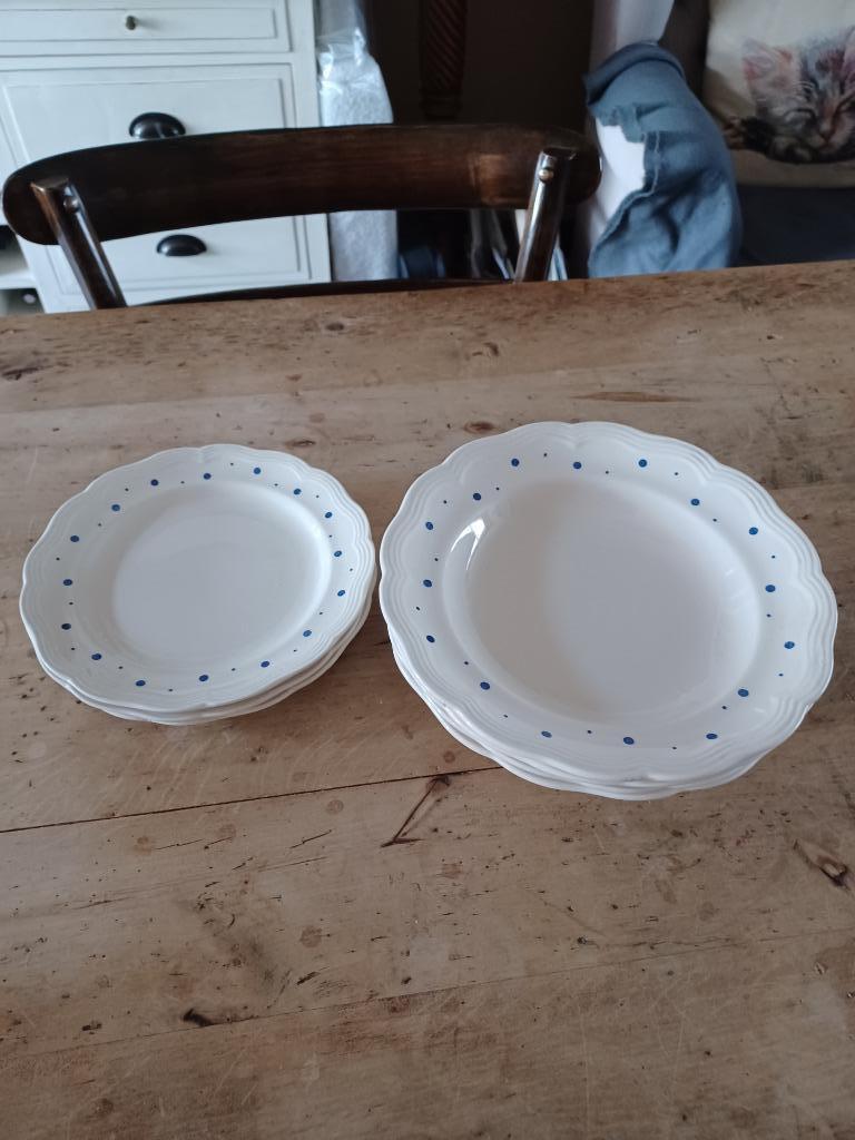 DOM KERAMIK LIMBURGIA blauwe stippen borden vanaf 1 euro, Ophalen of Verzenden