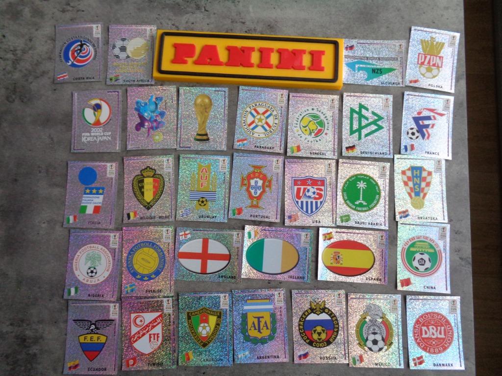 PANINI VOETBAL STICKERS WORLD CUP 2002   emblemen 31x, Ophalen of Verzenden