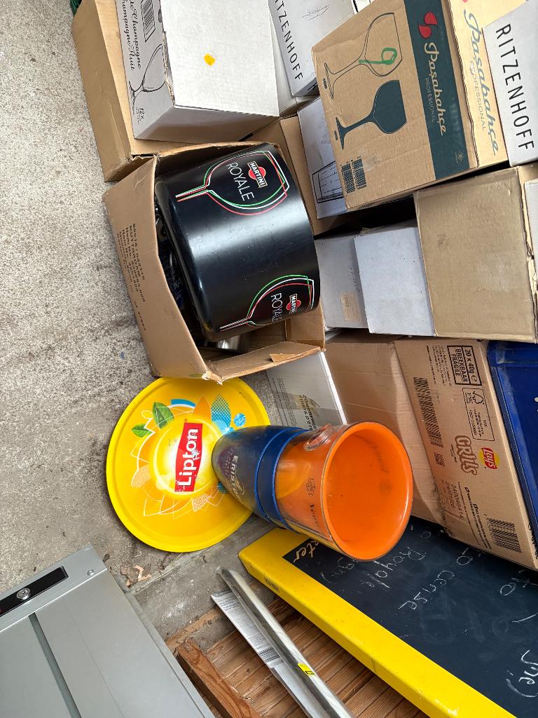 Lot de verres / accessoires de brasserie, Divers, Lots de brocante, Enlèvement, Utilisé