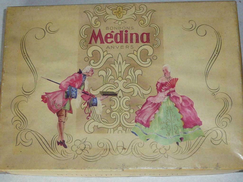 ancien carton vide de chocolats Médina Anvers, Collections, Marques & Objets publicitaires, Enlèvement ou Envoi, Utilisé, Emballage