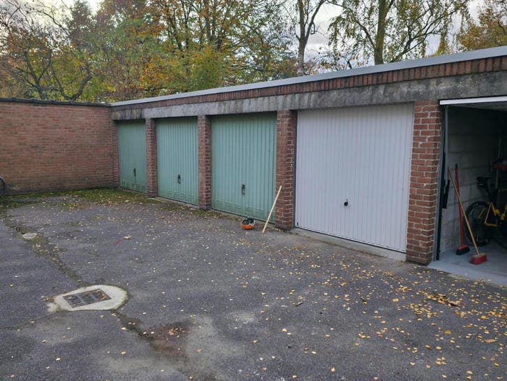 Garage près de la gare Saint-Pierre de Gand
