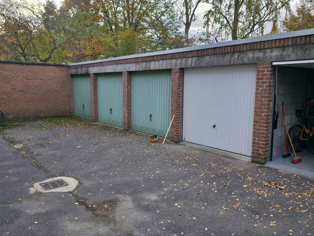 Garage près de la gare Saint-Pierre de Gand, Autres types, Gand, Jusqu'à 200 m²
