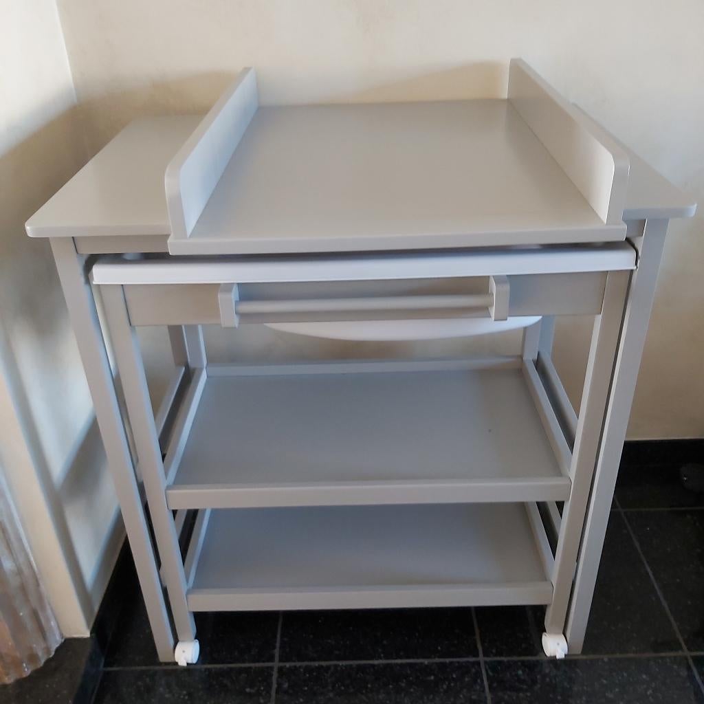 QUAX Luiermeubel met bad, Kinderen en Baby's, Ophalen of Verzenden, Zo goed als nieuw, Aankleedkussen, Overige merken