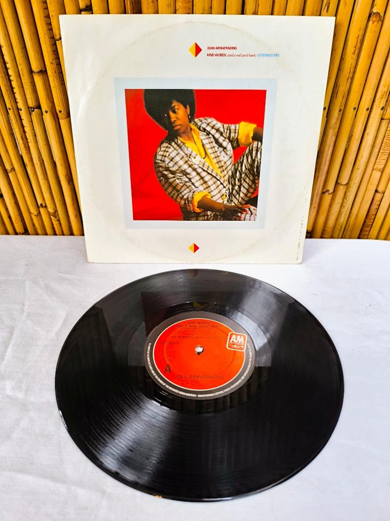 Maxi 10" / vinyl 45t Joan Armatrading "Kind Words" 1986 funk, Enlèvement ou Envoi, Utilisé, 10 pouces