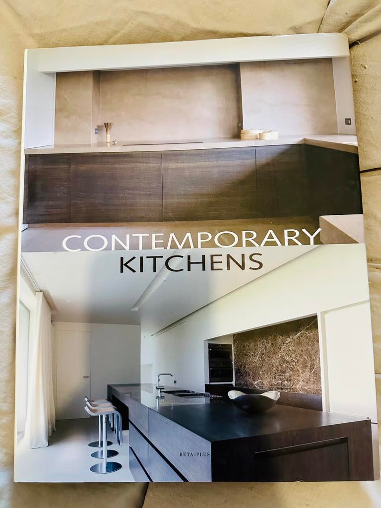 Boek Contemporary Kitchens van Beta-Plus, Ophalen of Verzenden
