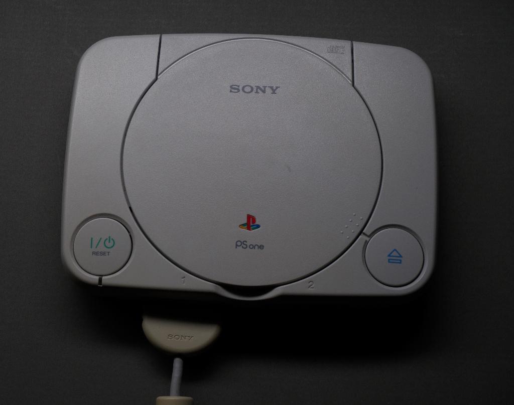 PS one met controller, geheugenkaarten en demo games, Ophalen, Gebruikt, Racen en Vliegen, 2 spelers
