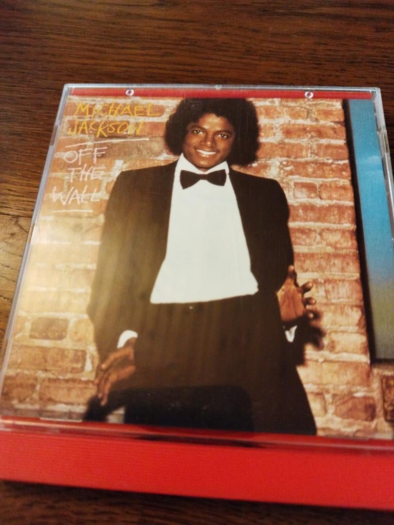 Michael Jackson cd, Ophalen