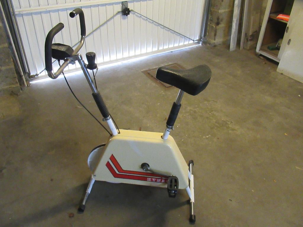 Vélo d'appartement des années 70 80, Enlèvement, Utilisé