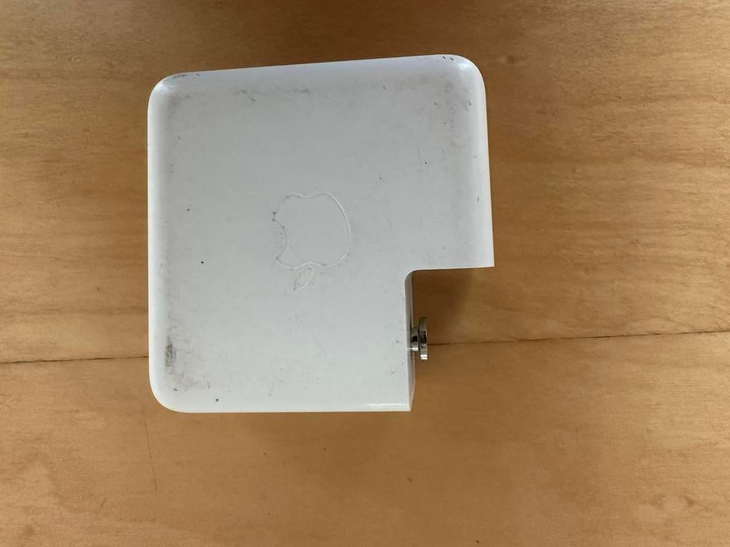 Chargeur Apple Macbook Pro pour pièces de rechange, Informatique & Logiciels, Utilisé