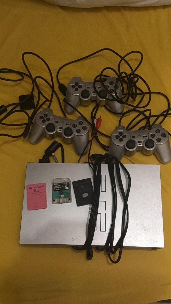 PS2 met 65 spellen, 3 controllers en 3 memory cards, Games en Spelcomputers, Spelcomputers | Sony PlayStation 2, Ophalen, Gebruikt