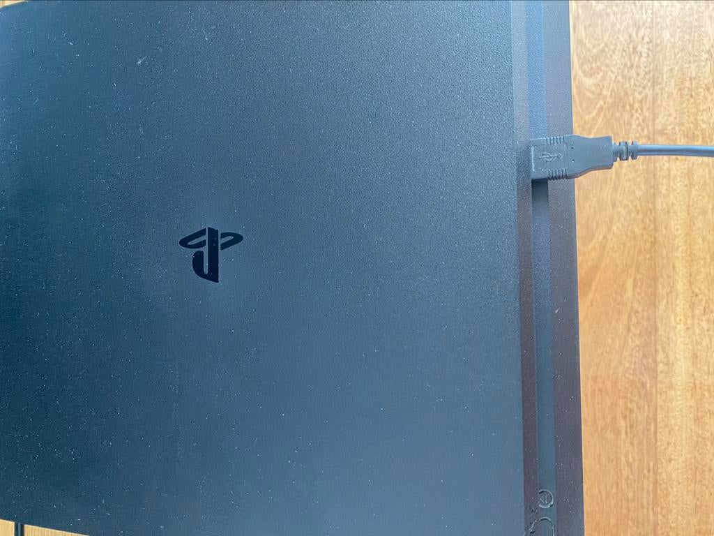 PlayStation 4 met 3 controllers en 13 spelletjes, Ophalen, Zo goed als nieuw