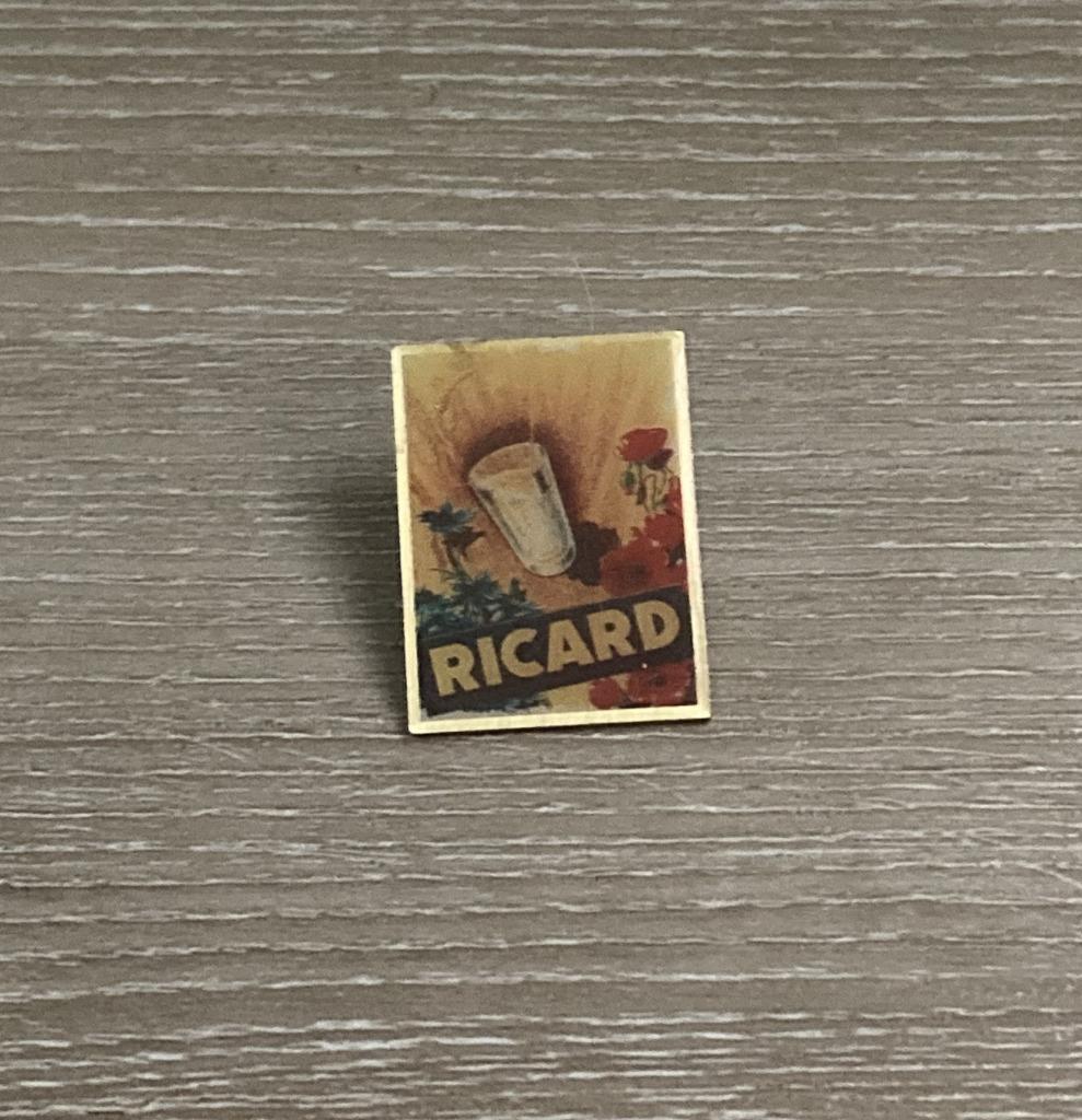 PIN - RICARD - LIKEUR - LIQUEUR, Envoi, Utilisé, Marque, Insigne ou Pin's