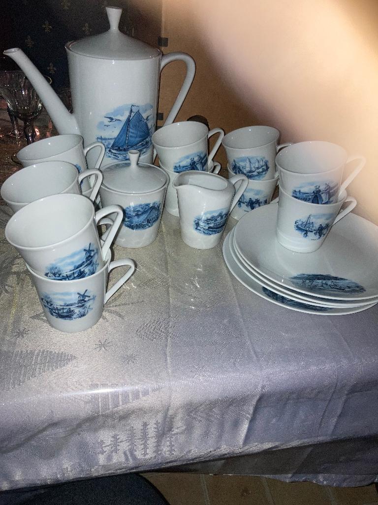 Blauw servies, Huis en Inrichting, Ophalen, Gebruikt, Blond Amsterdam, Bord(en)