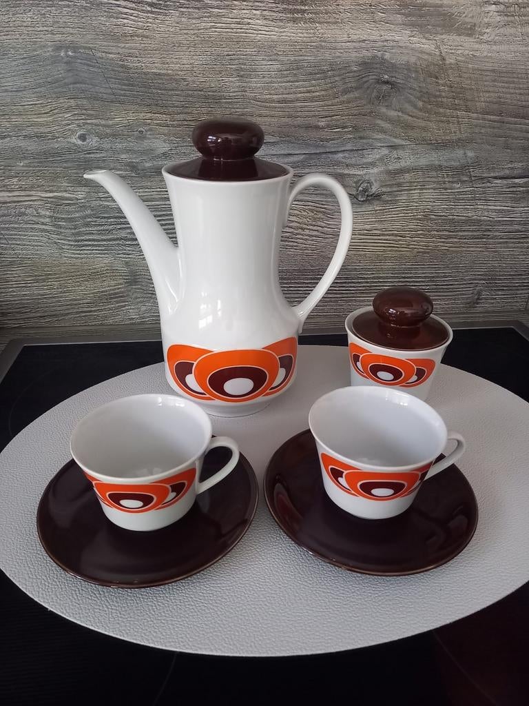 Thélliere avec ses 2 tasses et son sucrier vintage, Maison & Meubles, Enlèvement ou Envoi