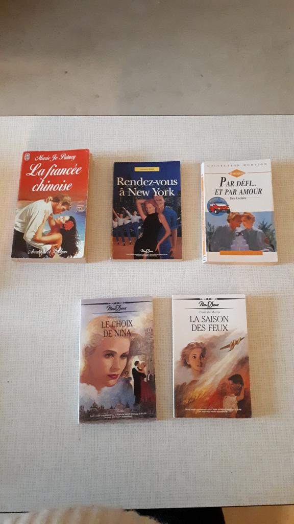 Pocket romans franstalig 5 stuks, Ophalen of Verzenden, Gelezen