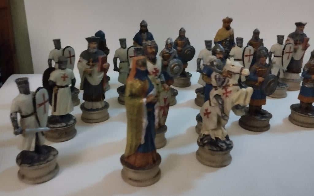 Schaakfiguren, Een of twee spelers, Ophalen of Verzenden, Zo goed als nieuw