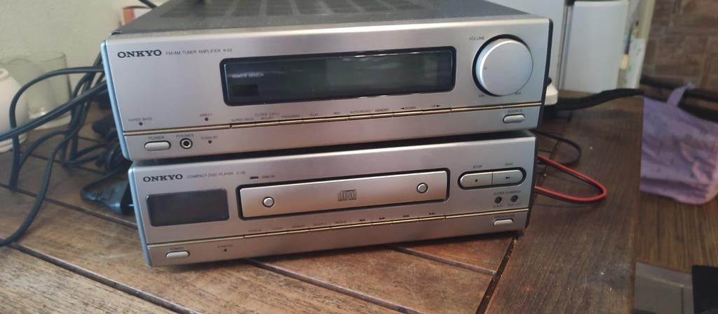 Onkyo FM/AM TUNER AMPLIFIER R-05 + COMPACT DISC PLAYER C-05, Enlèvement, Utilisé, Autres marques