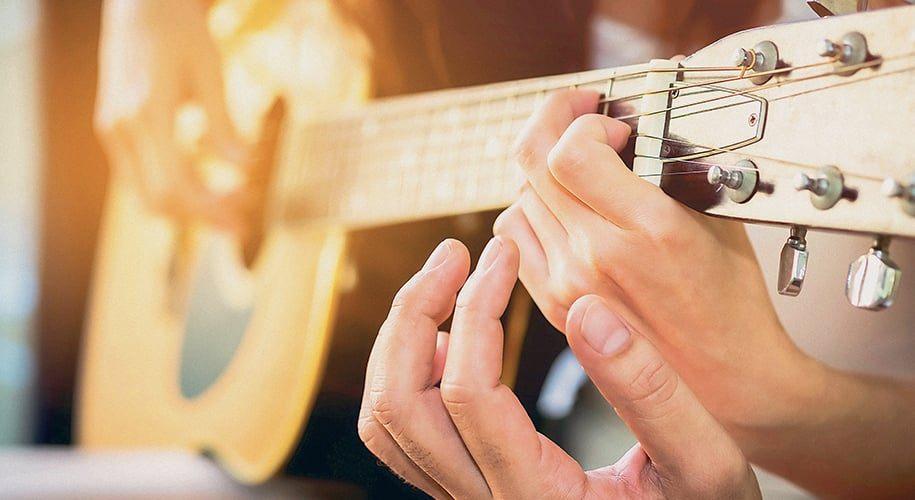 cours de guitare - français ou anglais, Enlèvement ou Envoi