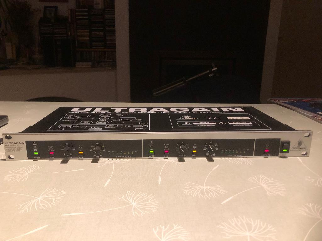 Behringer Ultragain 2000, Enlèvement ou Envoi, Comme neuf, Autres marques