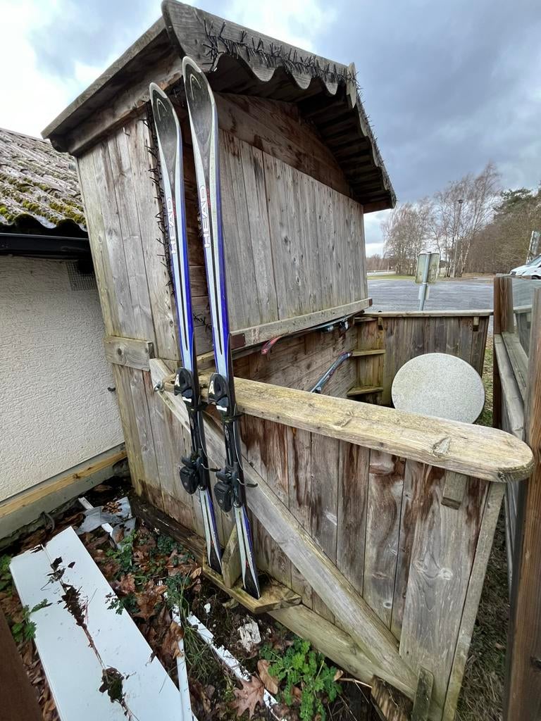 Ski hut moet weg, Tuin en Terras, Ophalen, Overige typen, 250 tot 300 cm, Met overkapping