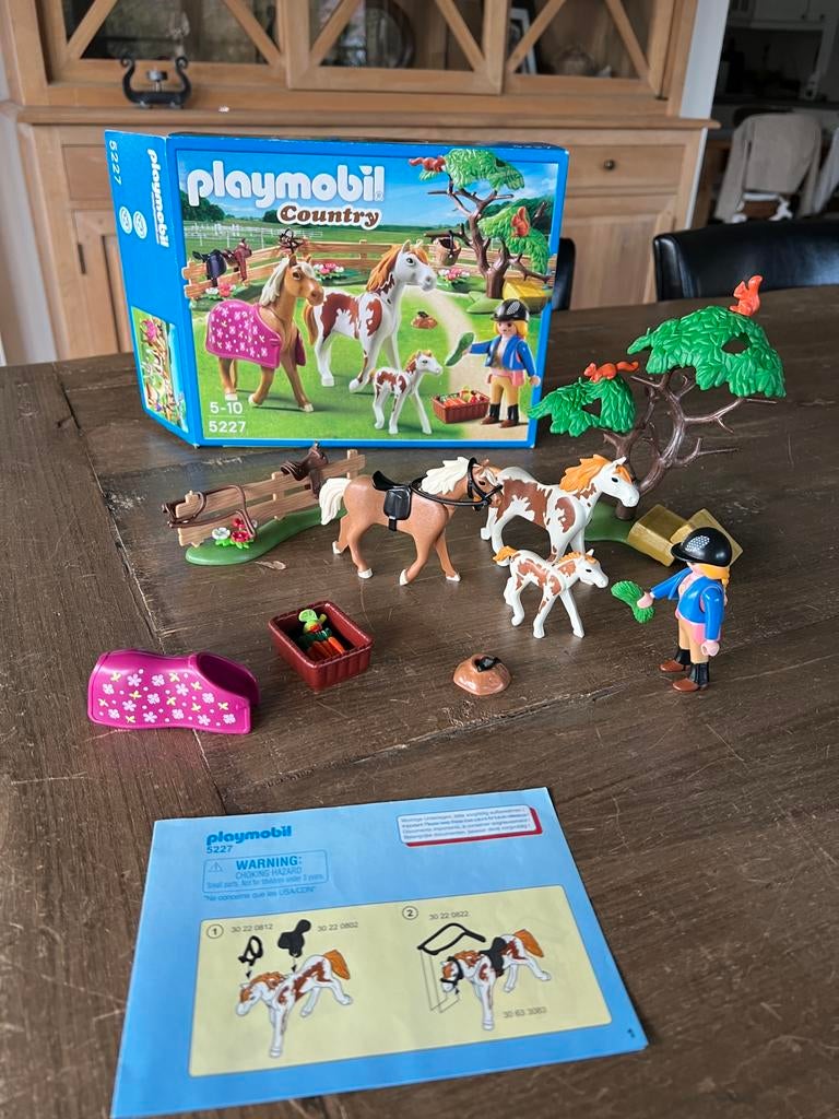 Playmobil paddock met paardenfamilie, Ophalen of Verzenden, Zo goed als nieuw, Complete set