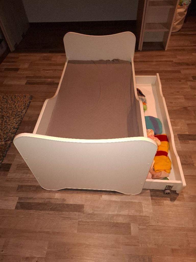 Peuterbed Prinses, Ophalen, 70 tot 85 cm, Zo goed als nieuw, Lattenbodem