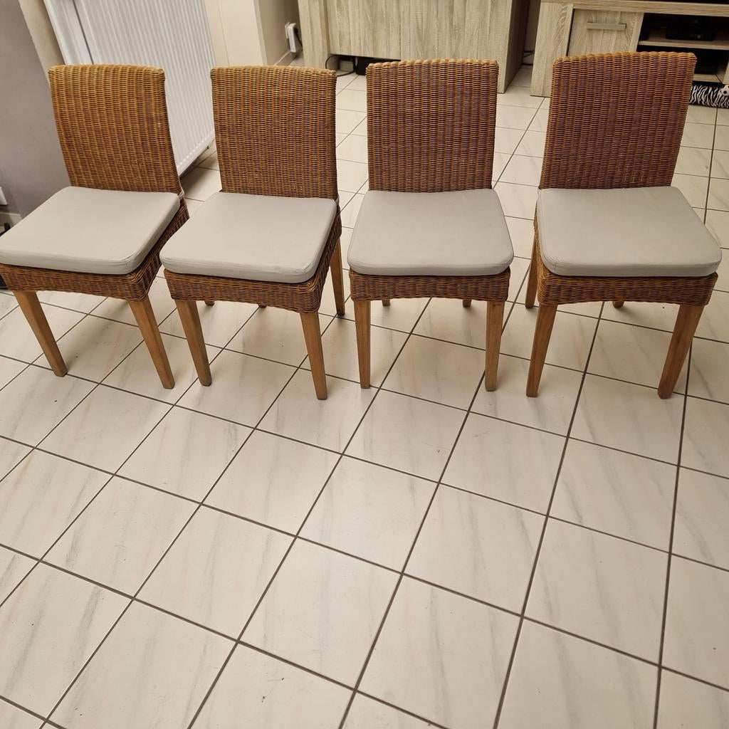Stoelen met kussentje, Huis en Inrichting, Stoelen, Ophalen