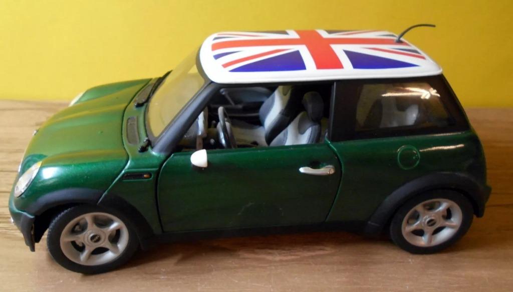 1:18 Hot Wheels  New Mini Metallic groen & Union Jack, Ophalen of Verzenden, Gebruikt, Auto, Hot Wheels