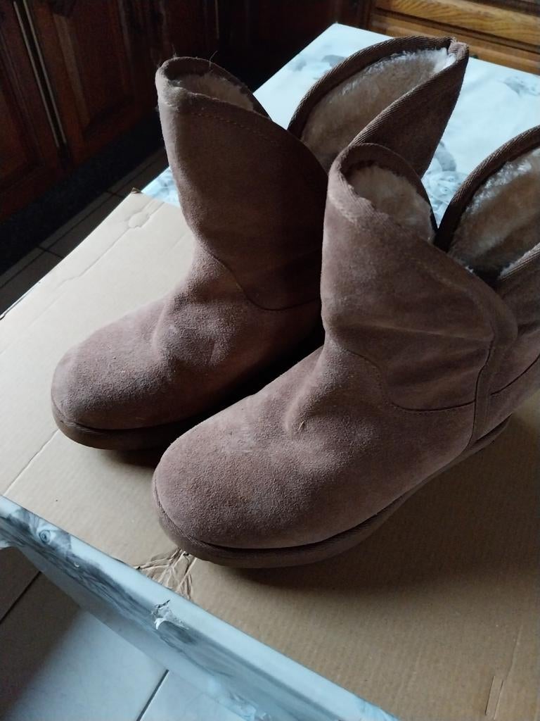 Mooie warme winter lederen enkel laarsjes. Mt 38-39., Ophalen, Zo goed als nieuw