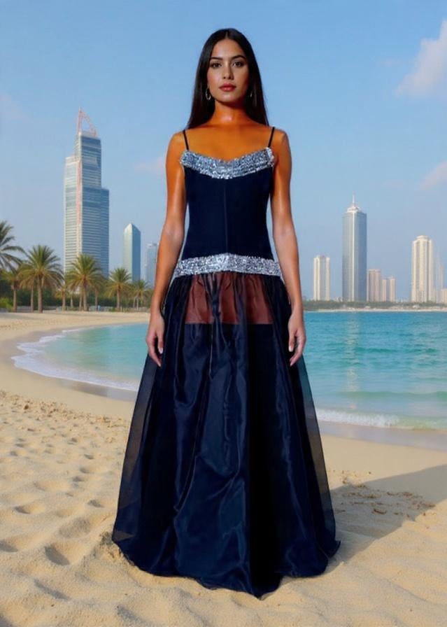 Robe noire transparente à paillettes argentées neuve, Neuf, Elie Saab, Enlèvement ou Envoi, Autres types