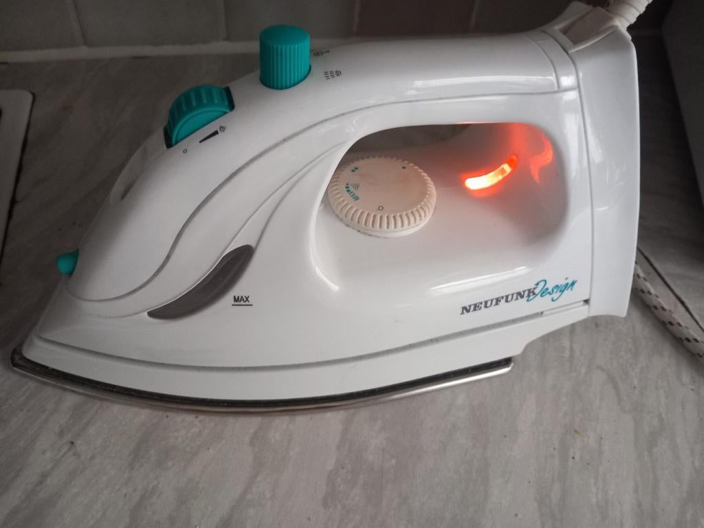 fer à vapeur Neufunk, Enlèvement ou Envoi, Comme neuf