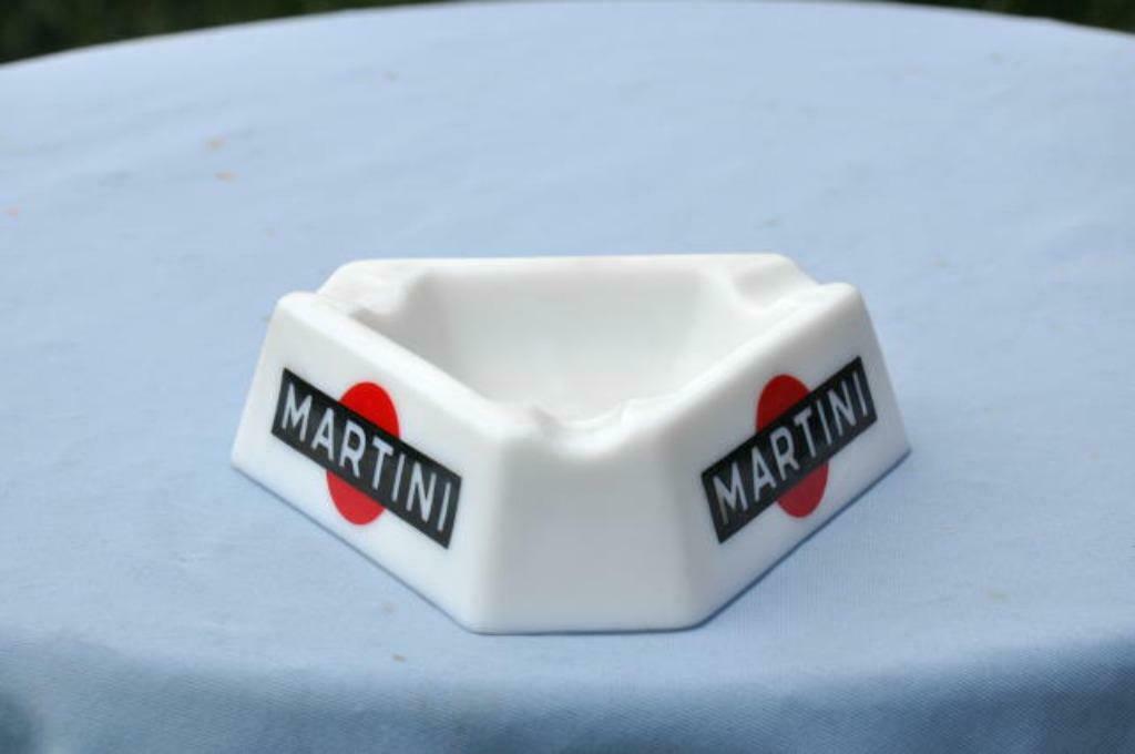 §ancien cendrier martini en opalex (n°1), Collections, Enlèvement ou Envoi, Comme neuf, Autres types